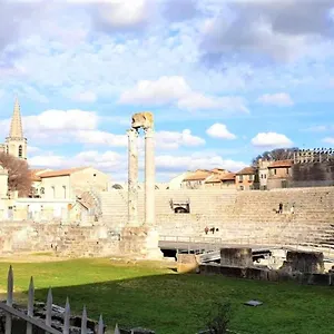 Hébergement de vacances Jolie Petite Maison De Dans Le Centre Ancien, Arles