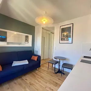 Vue Imprenable , Paris France