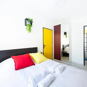 Le Mondrian - 1 Ch - Wifi - Tv - Check-in 24/24 , Villeurbanne France